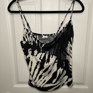 Cute blouse that you can use for a night out or brunch with the girls